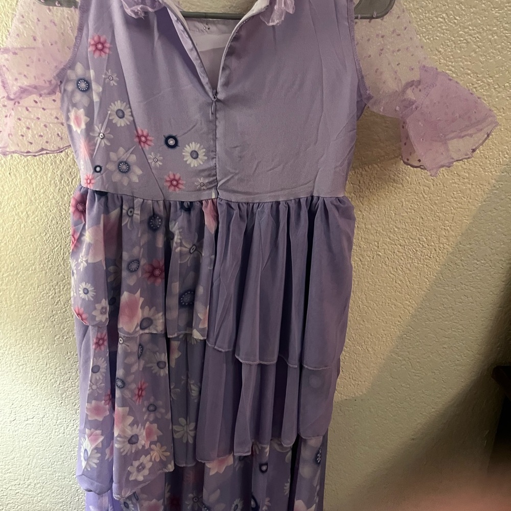 Costume